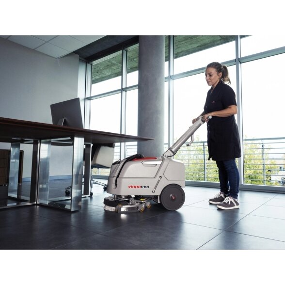 Grindų plovimo mašina Comac VISPA EVO 3 Grindų plovimo mašina Comac VISPA EVO 3